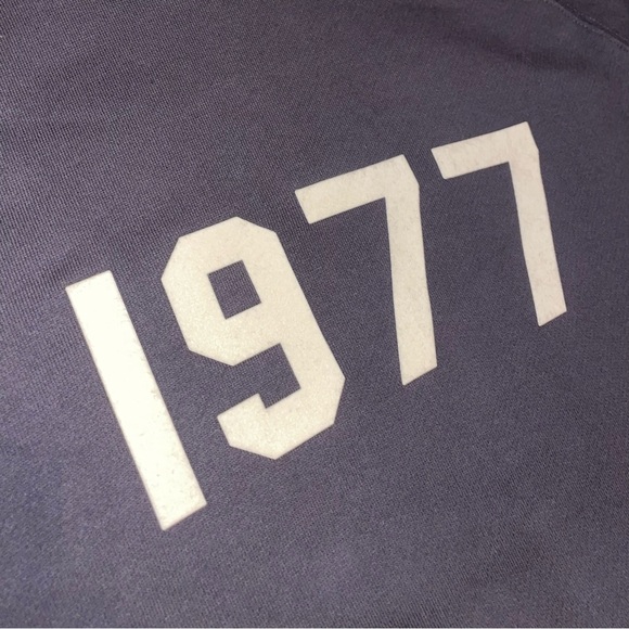 Fear of God Essentials Essentials 1977 Hoodie Iron Grey Size Small - Picture 3 of 9